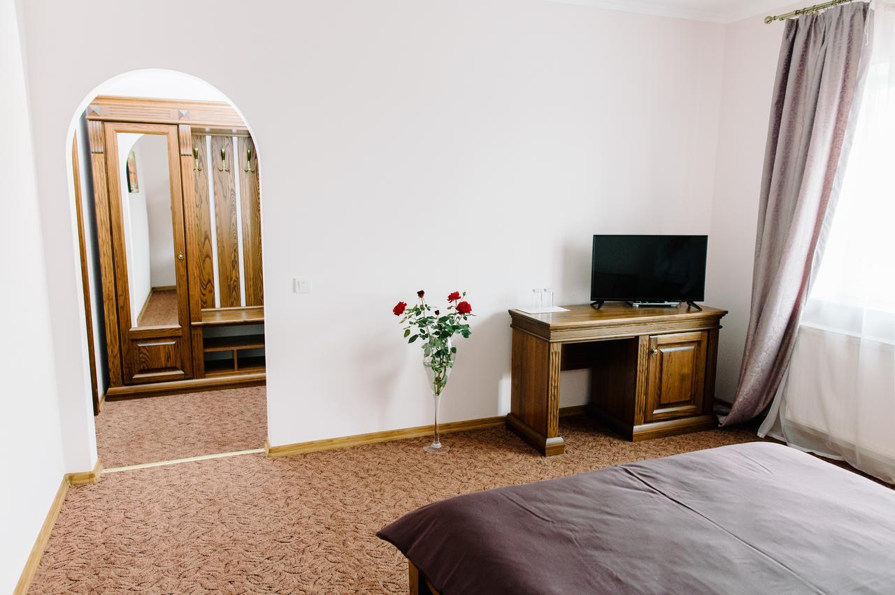 Kolybayevka Hotel Korona מראה חיצוני תמונה