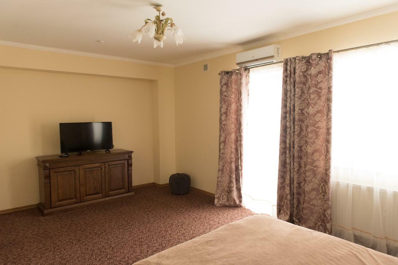 Kolybayevka Hotel Korona מראה חיצוני תמונה
