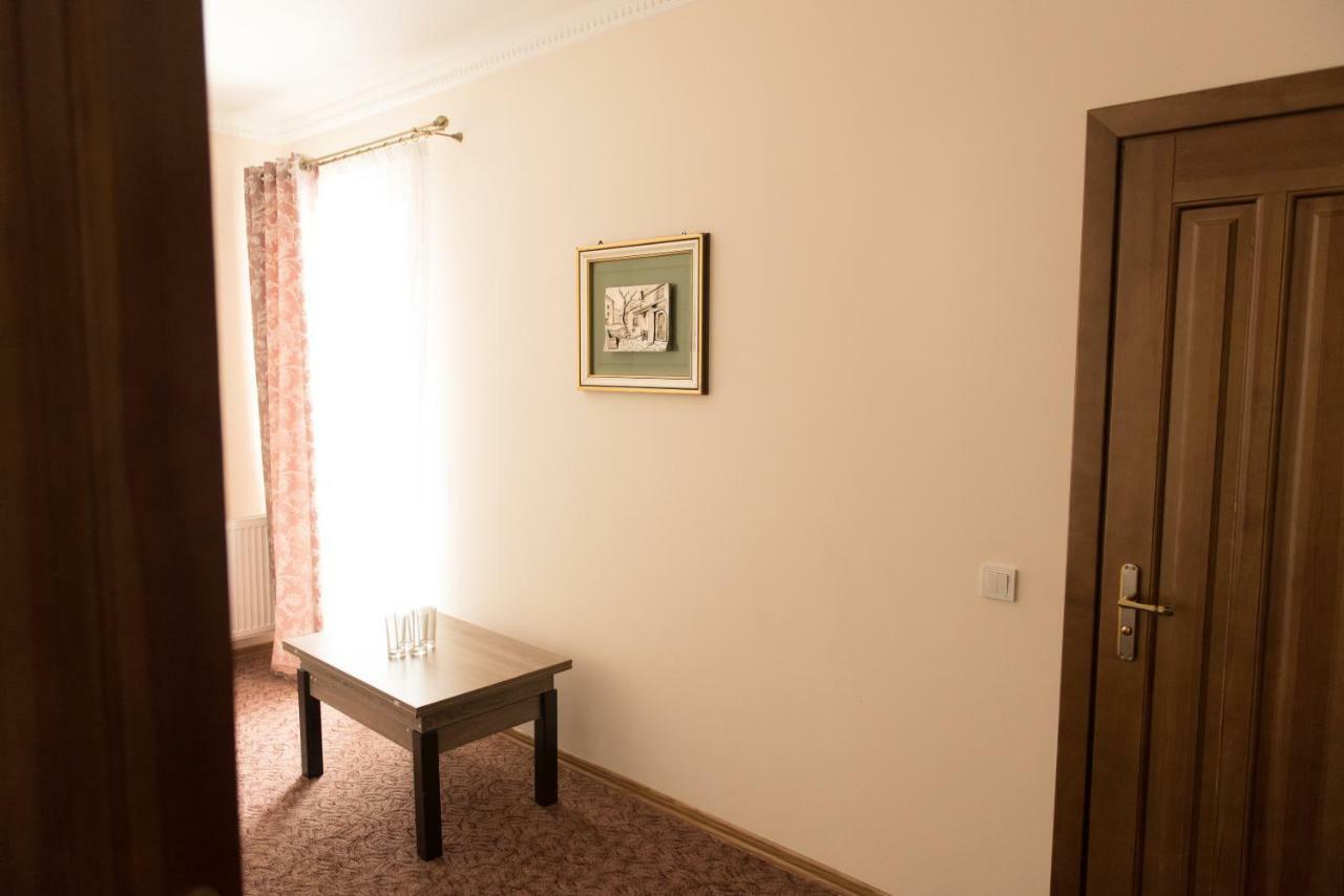 Kolybayevka Hotel Korona מראה חיצוני תמונה